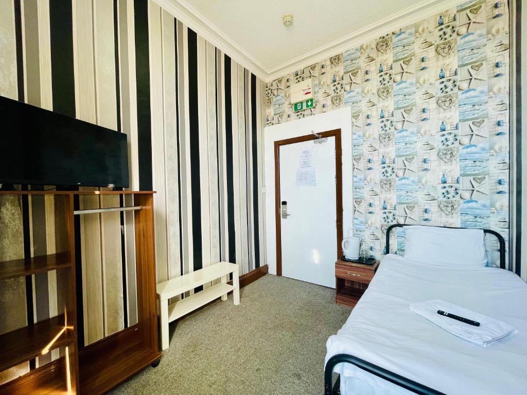 Deluxe Coastal Sea View Single Room